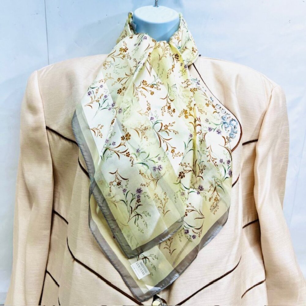 New W/ Box Elegant British Counrty Scarf 100% Silk Chiffon Satin 34"Ivery Floral - Picture 2 of 13